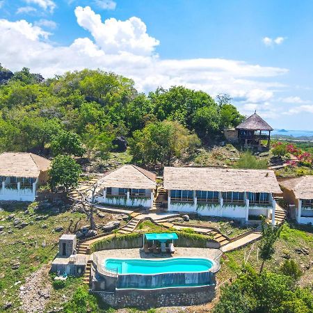 Theodor Hotel Labuan Bajo Extérieur photo