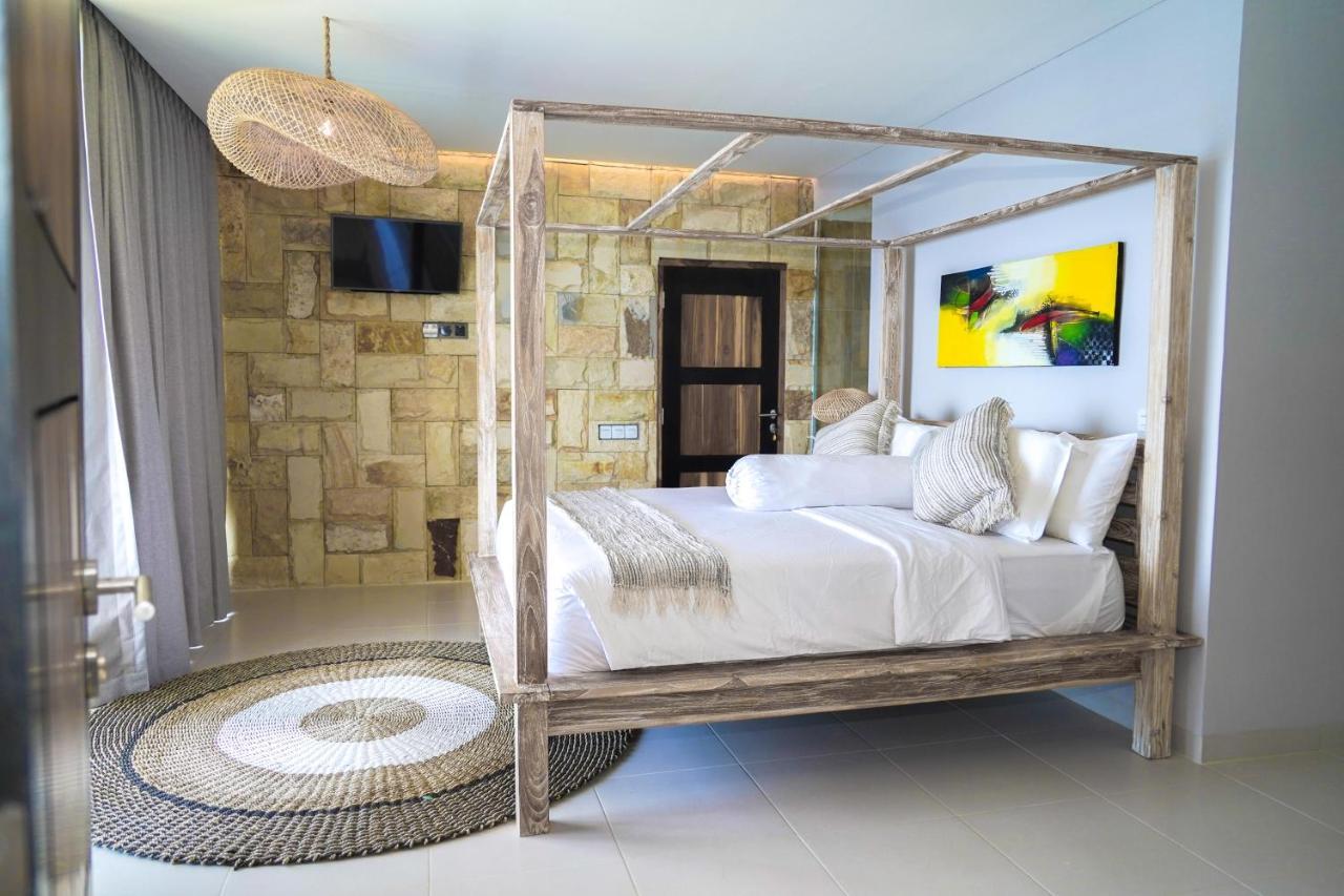 Theodor Hotel Labuan Bajo Extérieur photo