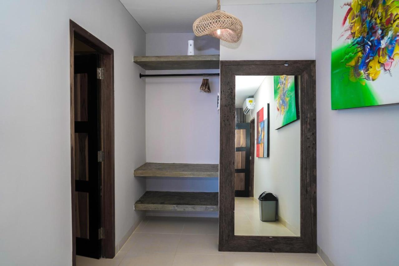 Theodor Hotel Labuan Bajo Extérieur photo