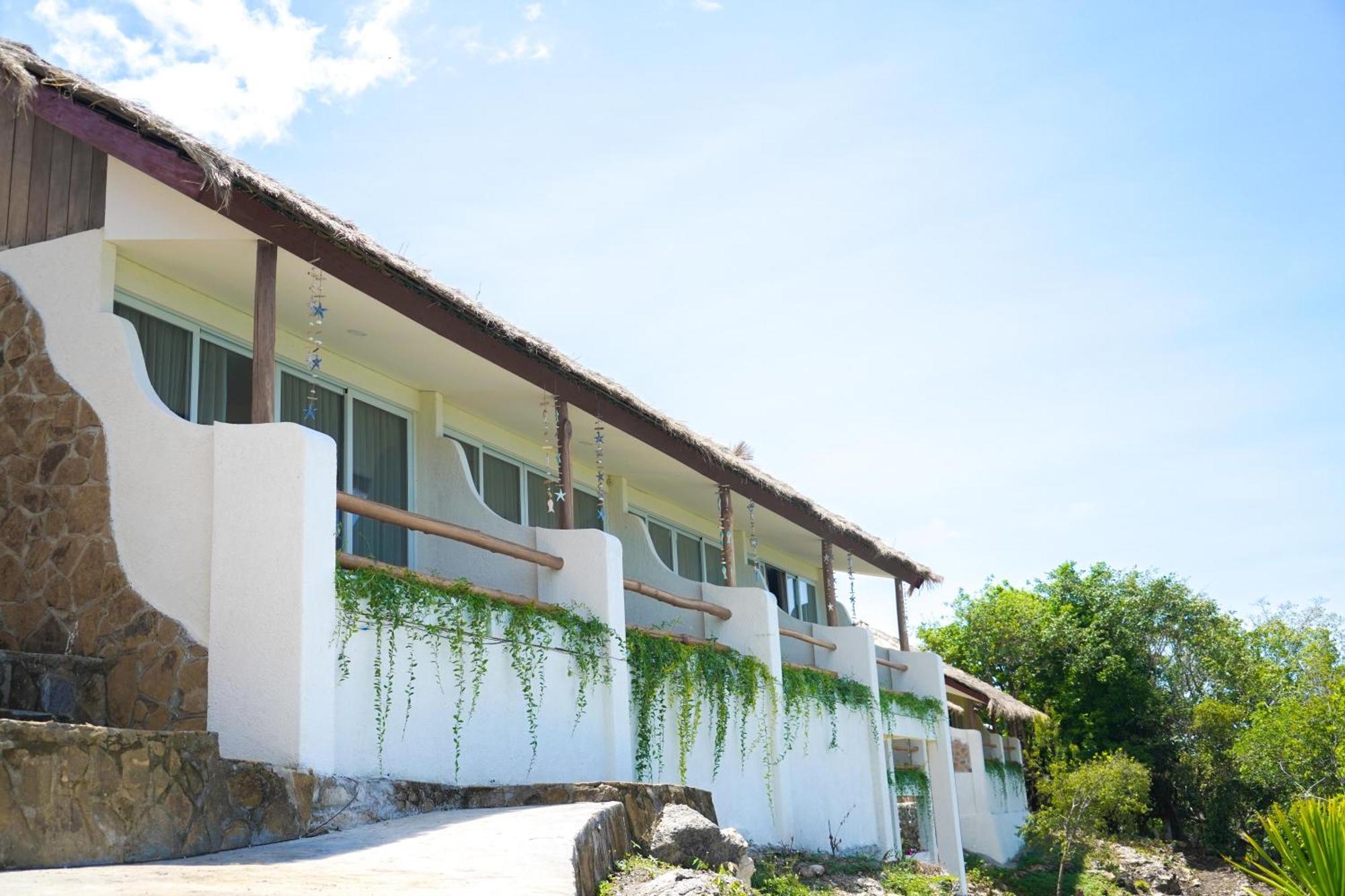 Theodor Hotel Labuan Bajo Extérieur photo