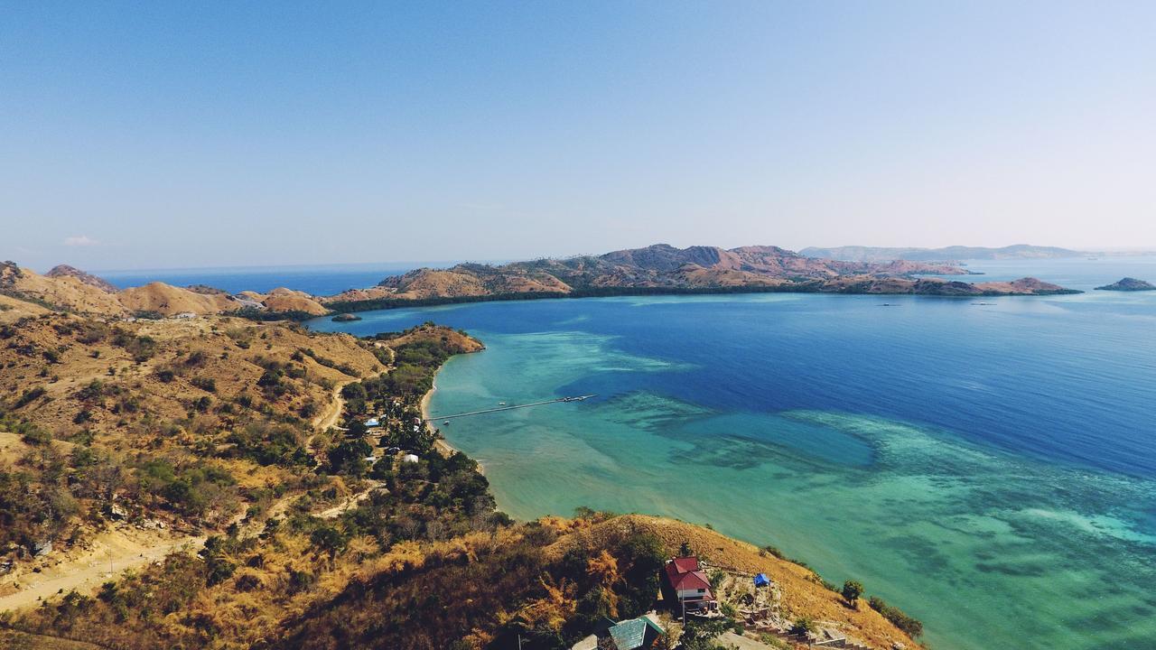 Theodor Hotel Labuan Bajo Extérieur photo